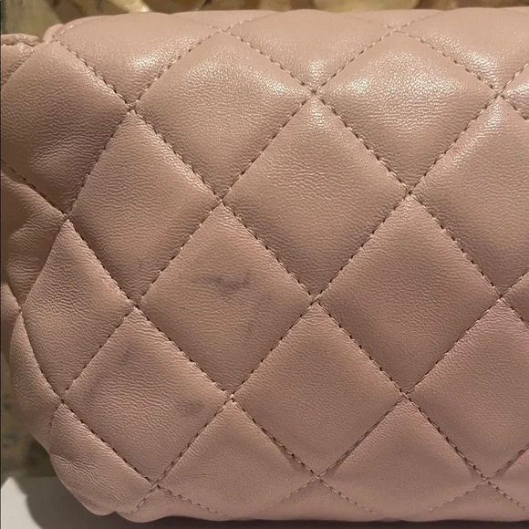 EUC Chanel Pink Quilted Lamskin CC Cosmetic Bag with Chanel Box - Picture 6 of 14